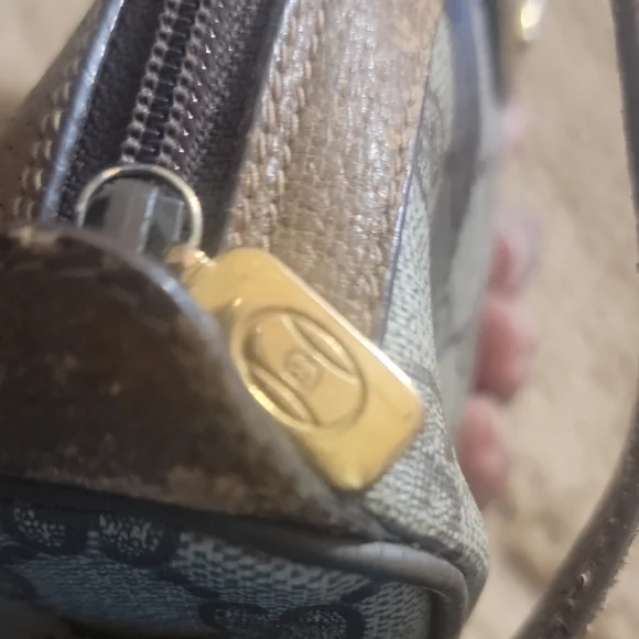 Gucci Beige and Brown Crossbody Bag - Picture 7 of 11